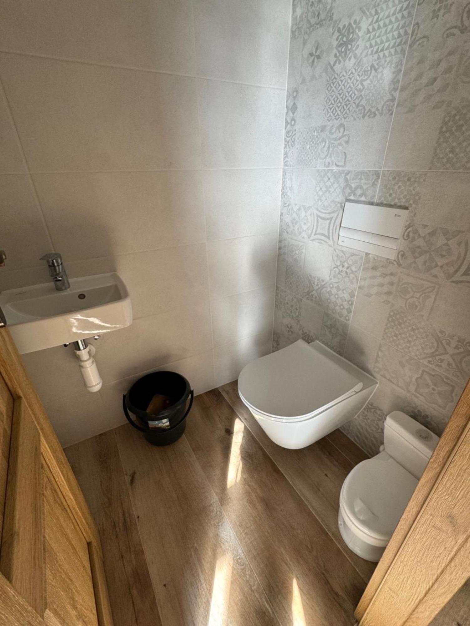 Apartment 22