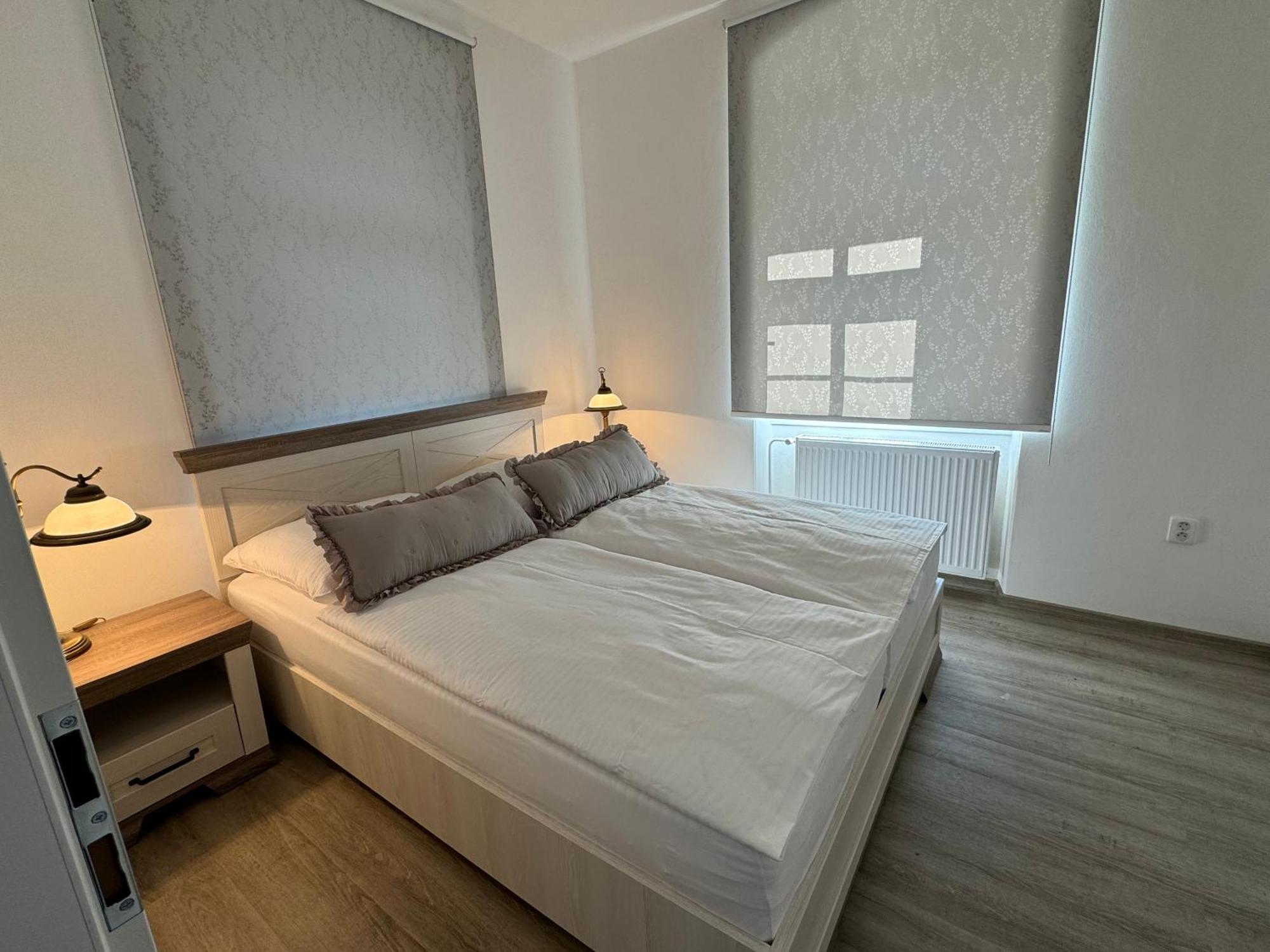 22 * Srbska Kamenice